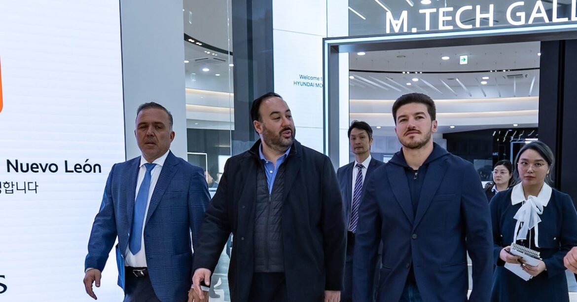 Samuel García concretiza inversión de Hyundai Mobis por mil millones de pesos en Nuevo León