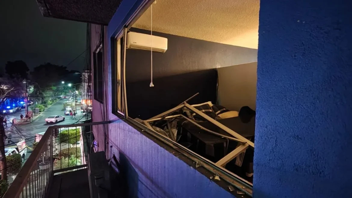 Hallan bebé enterrada en La Paz; dos muertos en hotel de Puebla y explosión en CDMX