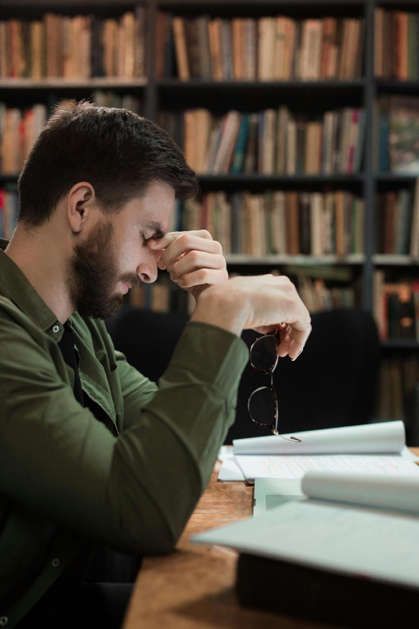 De la presión al aprendizaje: gestionar el estrés como habilidad universitaria