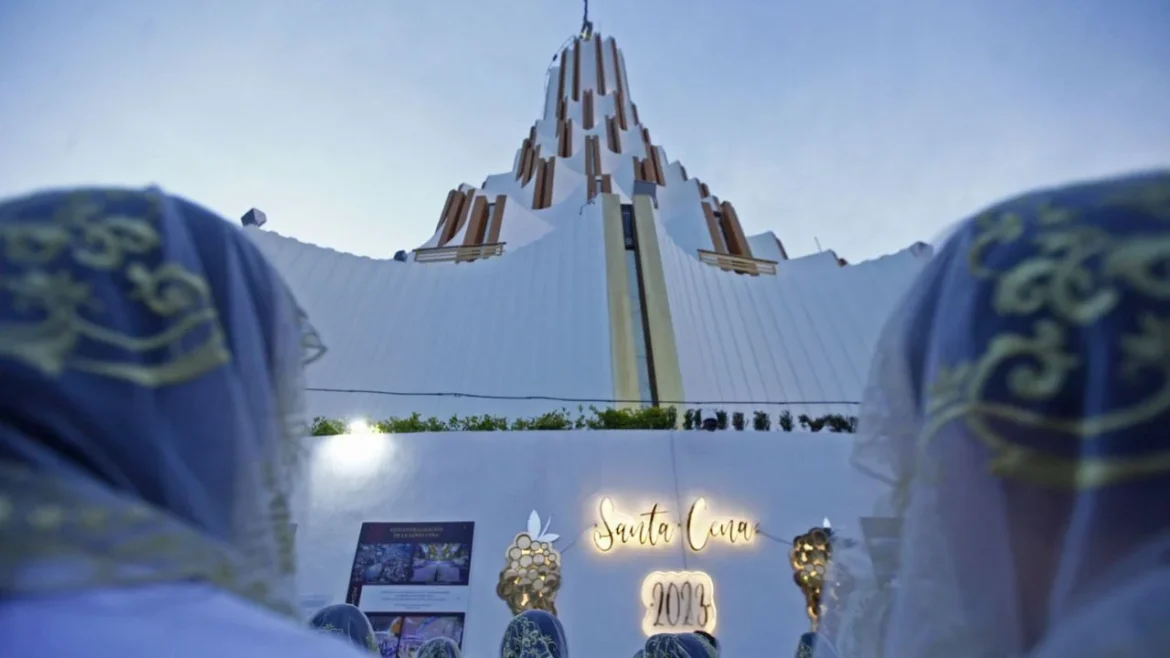 Juez aplaza audiencia para reabrir caso contra La Luz del Mundo; víctimas exigen saber quién ordenó el cierre