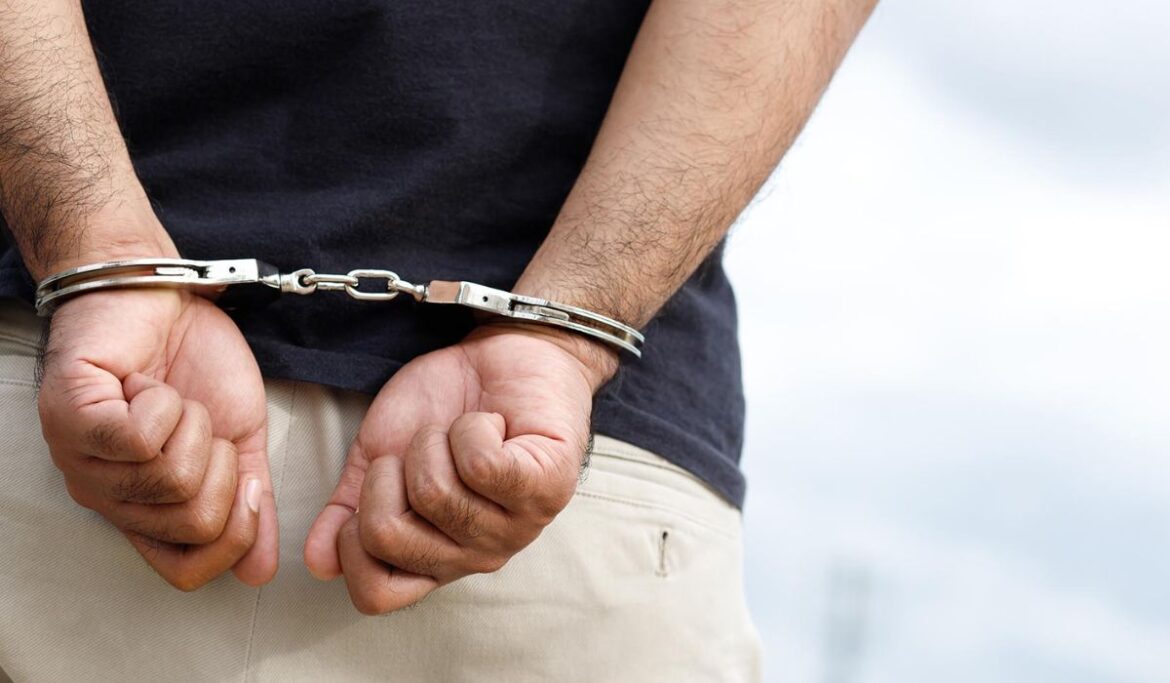 Violencia y accidentes viales sacuden al Valle de México: niño herido, motociclista arrastrado y pipa ladeada