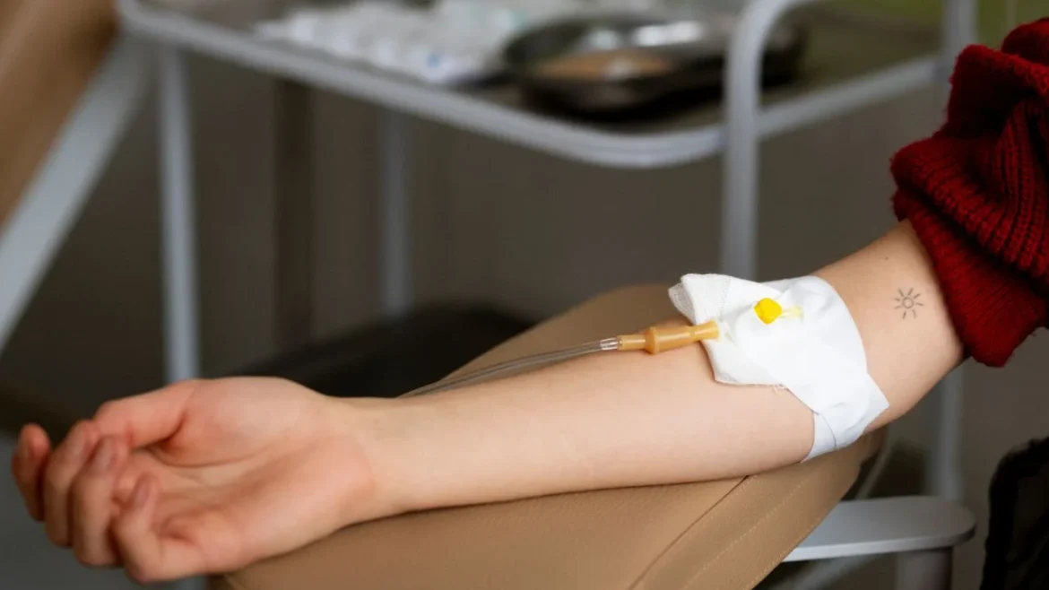 Investigan muerte de cuatro personas tras aplicación de suero vitaminado en Hermosillo