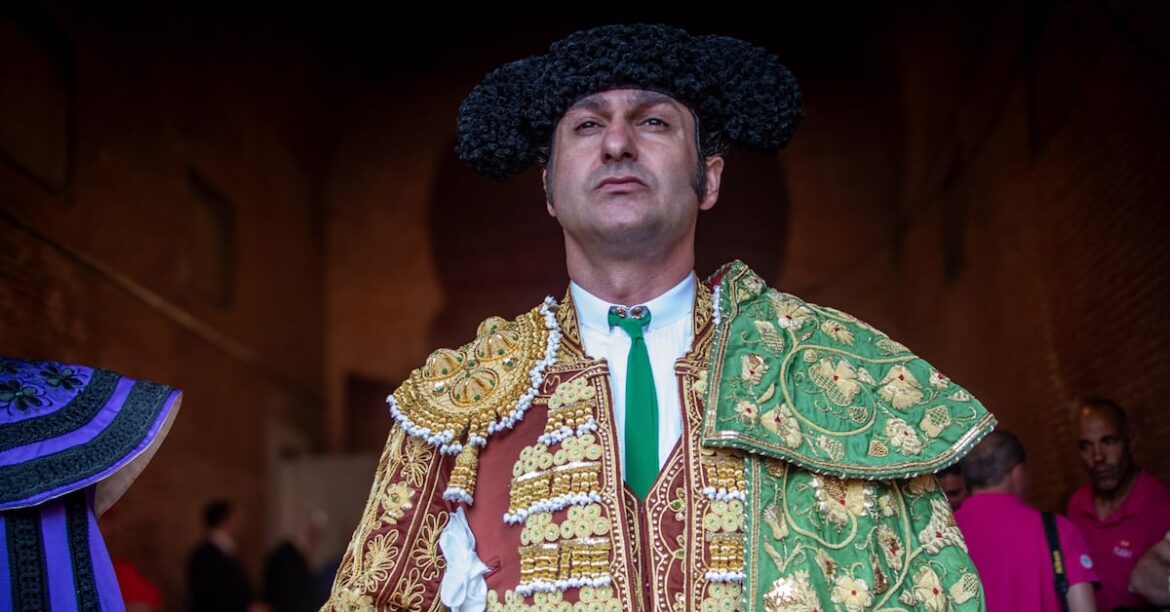 Morante de la Puebla sufre cornada ‘muy grave’ en el recto durante corrida en Sevilla