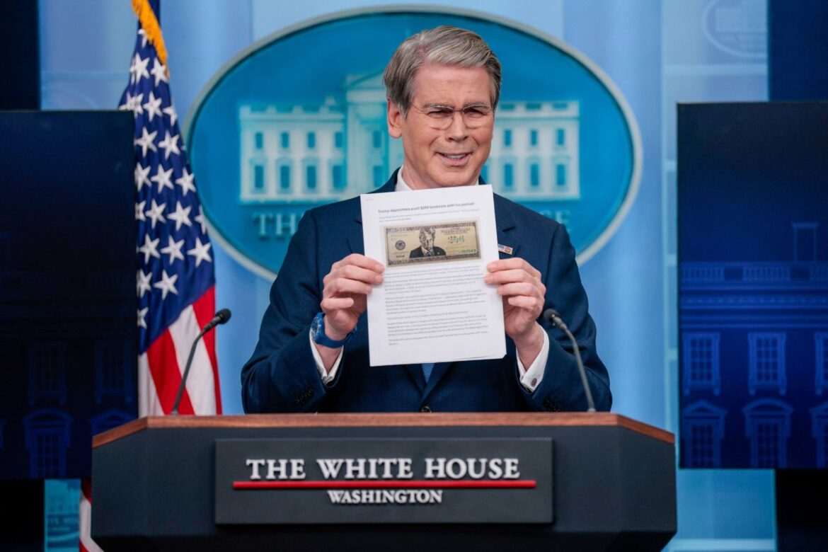 Funcionarios del Tesoro de EE.UU. presionan para crear billetes de 250 dólares con imagen de Trump