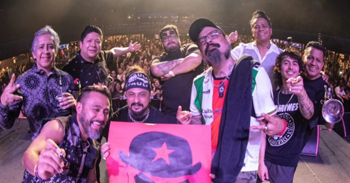 Panteón Rococó ofrece concierto gratuito de dos horas en Nezahualcóyotl
