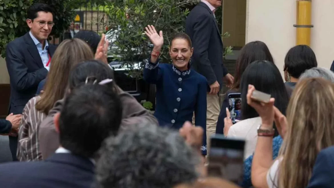 Sheinbaum niega crisis con España y propone reforestar con fondos de armamento en Barcelona