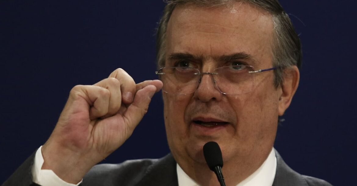 México ajusta postura en T-MEC: Ebrard descarta eliminación total de aranceles
