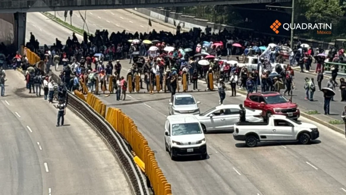 CNTE bloquea Circuito Interior y Reforma; exige abrogación de Ley del ISSSTE y respuesta por agresiones en Oaxaca
