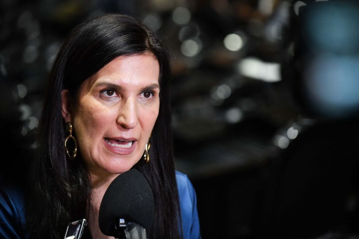 Kenia López Rabadán convoca a diálogo nacional por presuntos vínculos entre políticos y crimen organizado