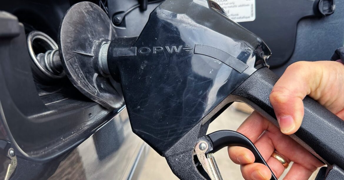 Costco vende gasolina con márgenes mínimos en EE.UU. para atraer clientes a sus almacenes