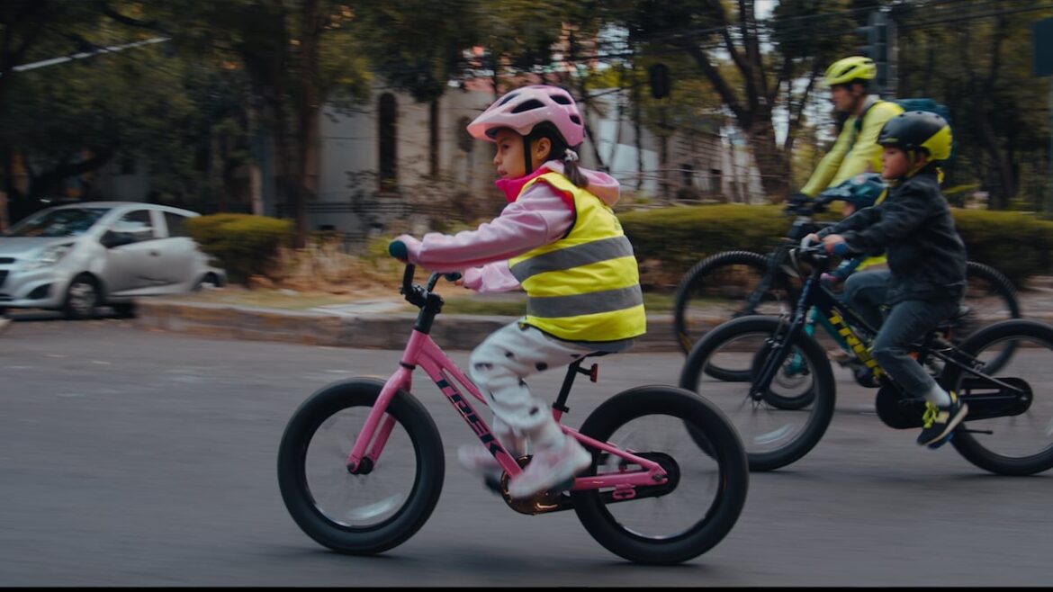 Existe iniciativa Bicibús en la Ciudad de México para seguridad de mujeres