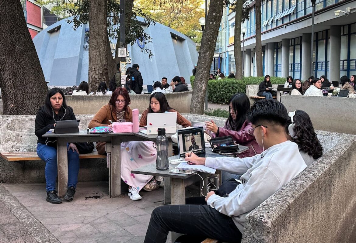 México duplica el acceso a internet en hogares en una década, revela INEGI