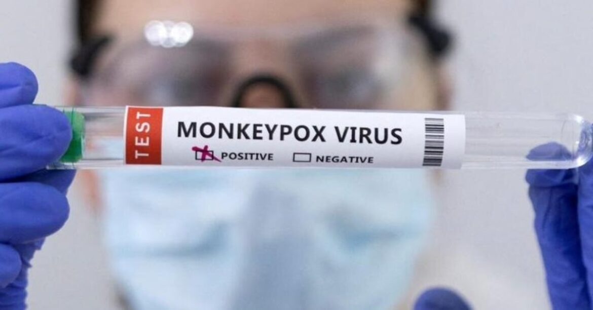 Acusan a dos científicos de contrabandear virus de viruela del mono a EE.UU.