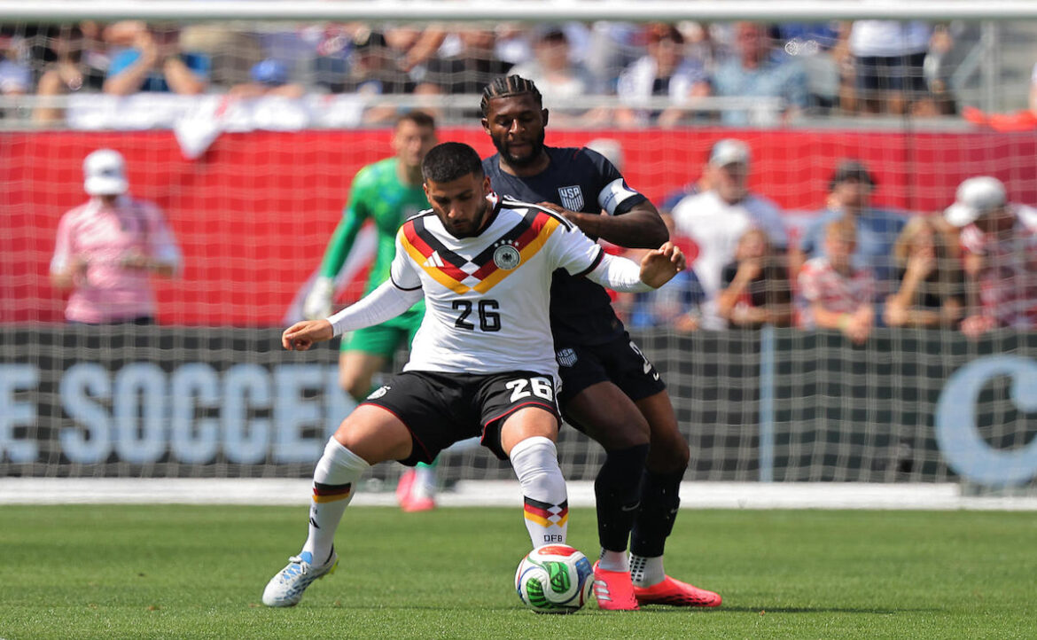 Yolett Cervantes representa a México en la inauguración del Mundial; Undav fija el título como meta de Alemania