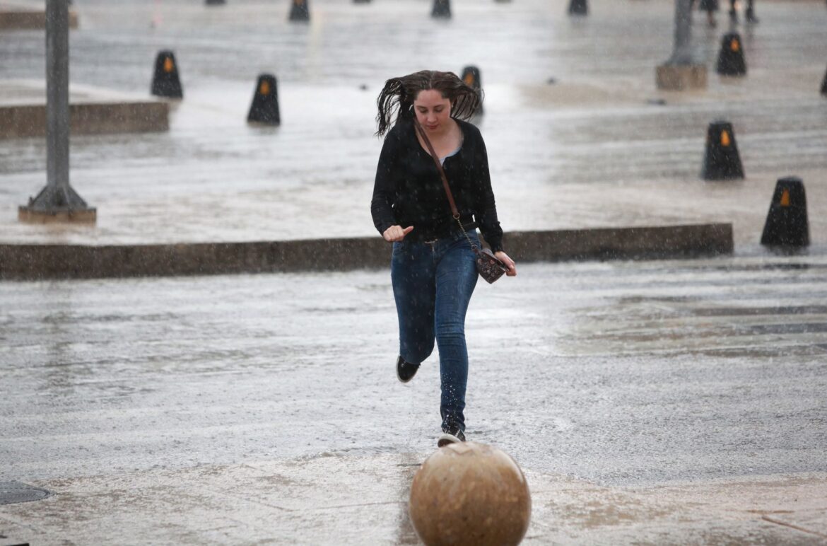 SMN pronostica lluvias muy fuertes en Veracruz y Oaxaca este 26 de junio