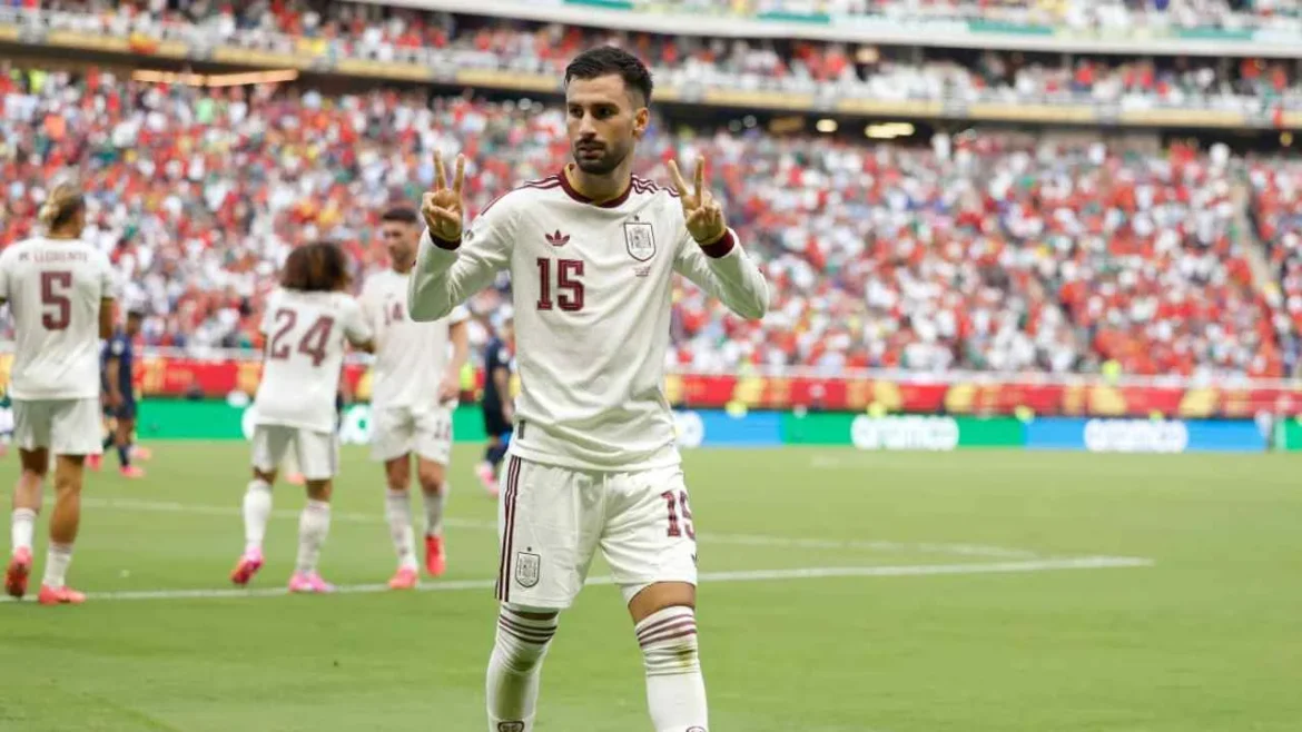 España vence 1-0 a Uruguay con gol de Álex Baena y se asegura el primer lugar del Grupo H