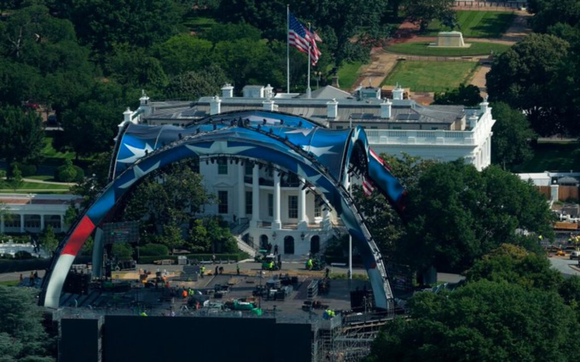 Presentan demanda para impedir evento de UFC en la Casa Blanca por cumpleaños de Trump