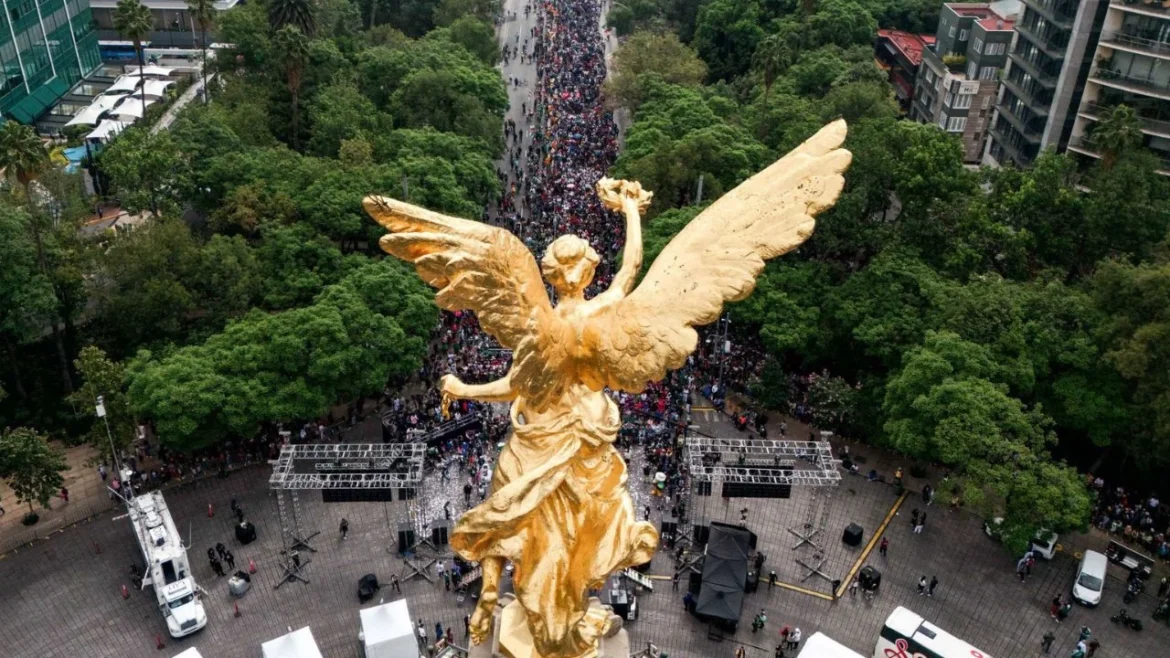 Instalarán pantallas gigantes en Reforma para partido México vs Chequia