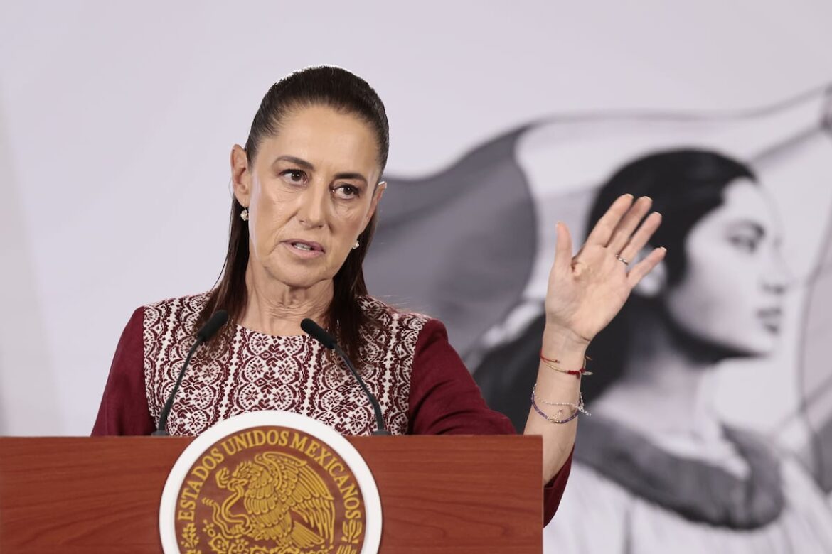 CNTE levanta plantón para reorganizarse e insiste en reunión con Sheinbaum; ella niega entrega directa de recursos