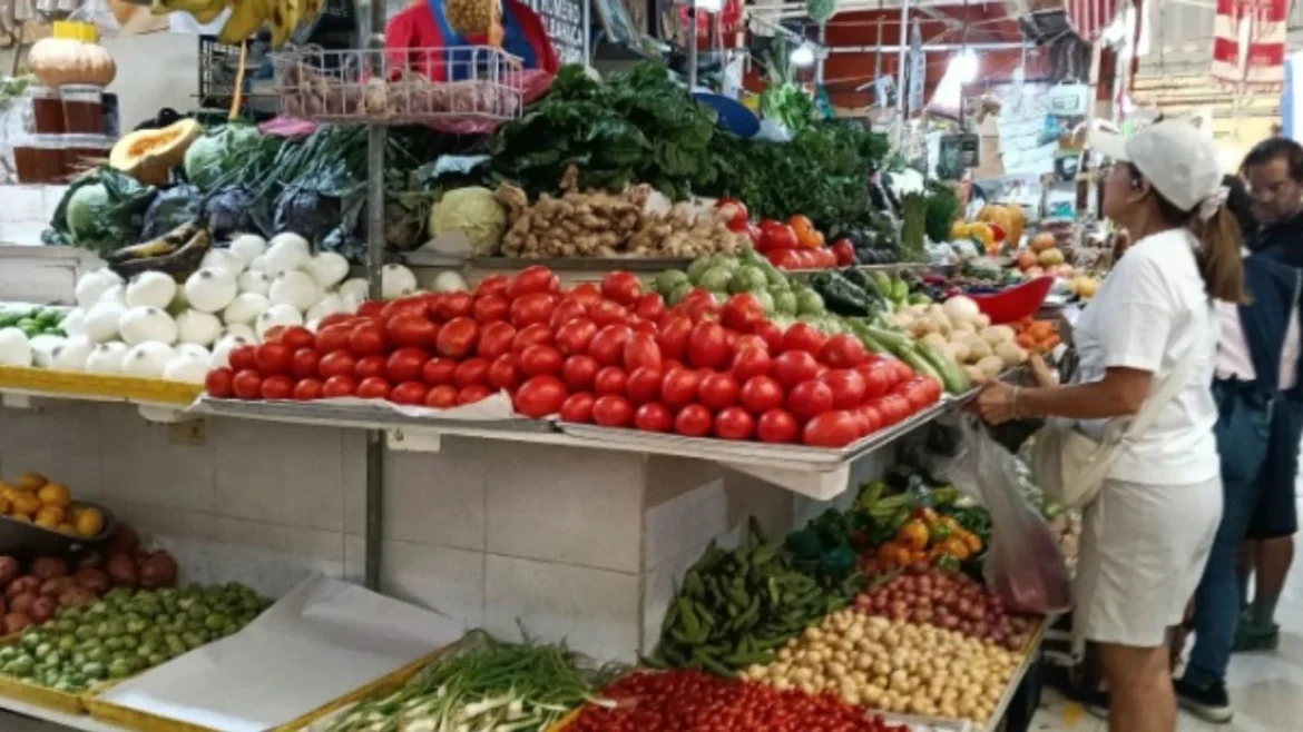 Inflación en México baja a 3.55% anual en primera quincena de junio, pero servicios turísticos suben