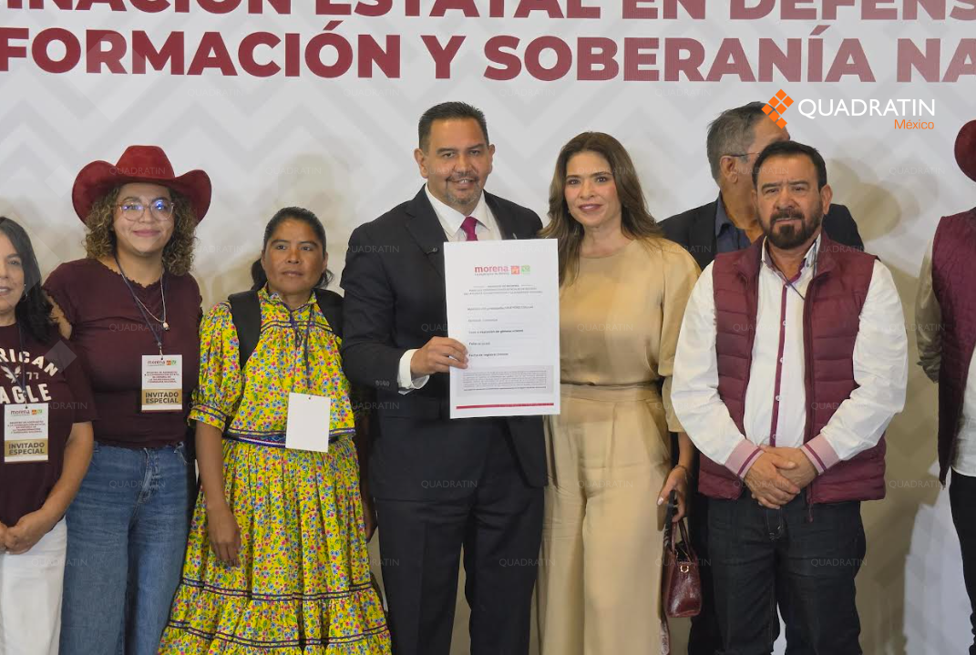 Cruz Pérez Cuéllar se registra como aspirante a la coordinación estatal de Morena en Chihuahua