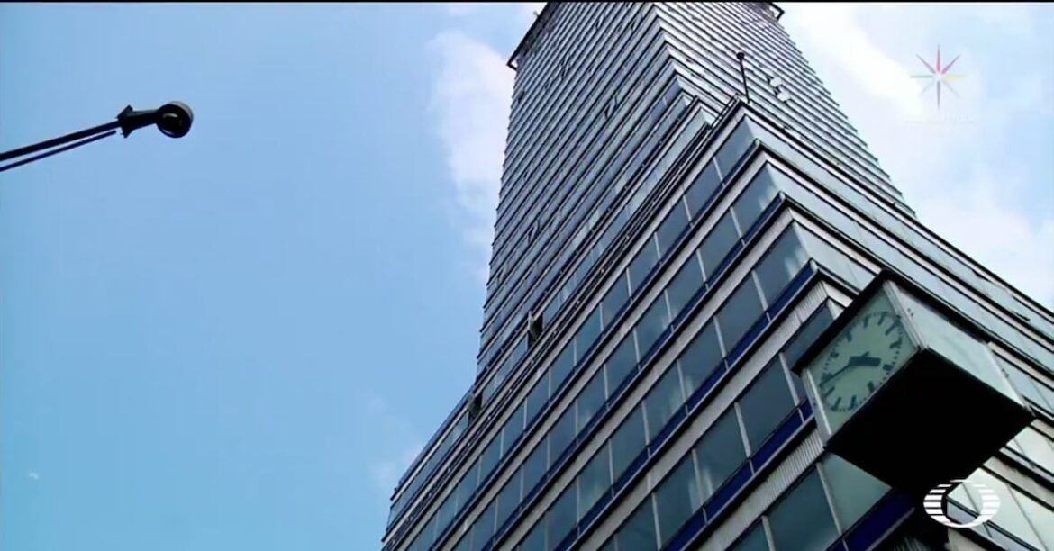 Rescatan a nueve personas atrapadas en elevador de la Torre Latinoamericana
