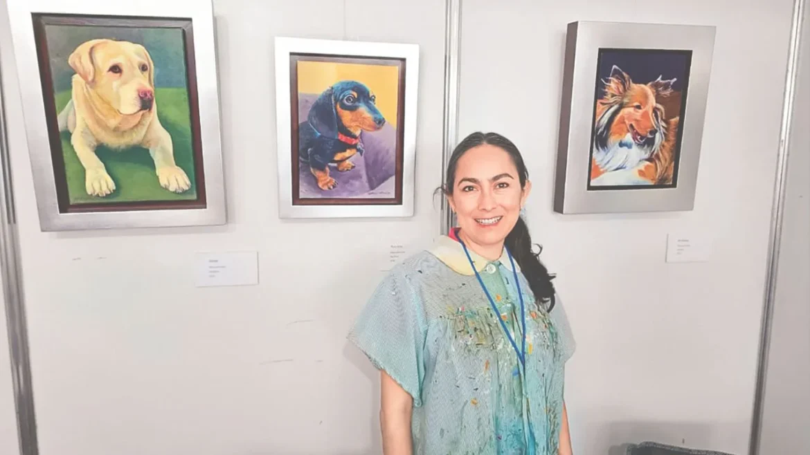 Cristina Martínez inmortaliza el vínculo con las mascotas a través de retratos pintados