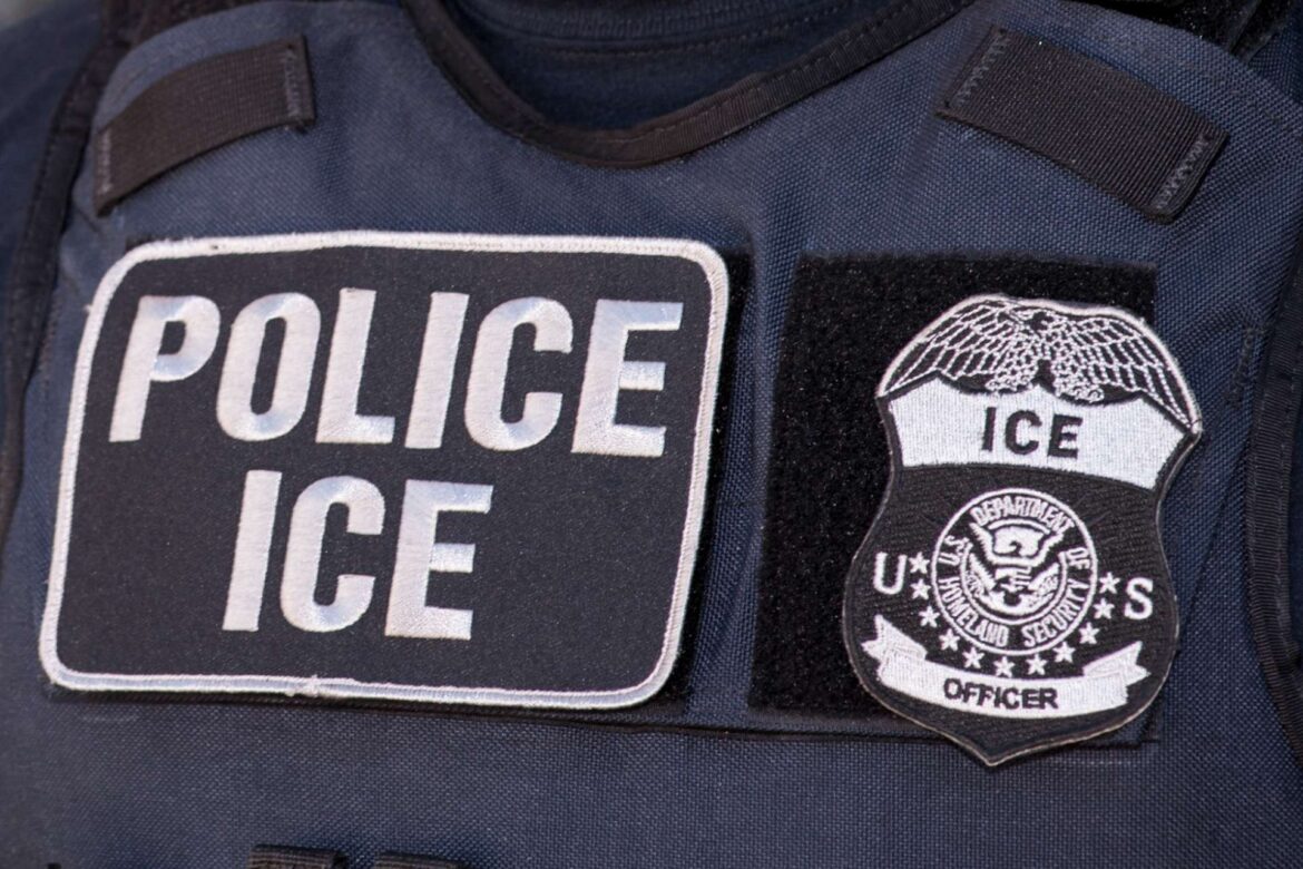 ICE planea vender siete almacenes comprados para centros de detención