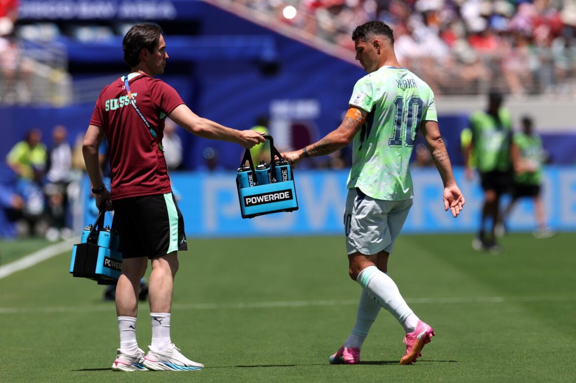 FIFA impone pausas de hidratación obligatorias en el Mundial 2026 y genera críticas por interrupciones