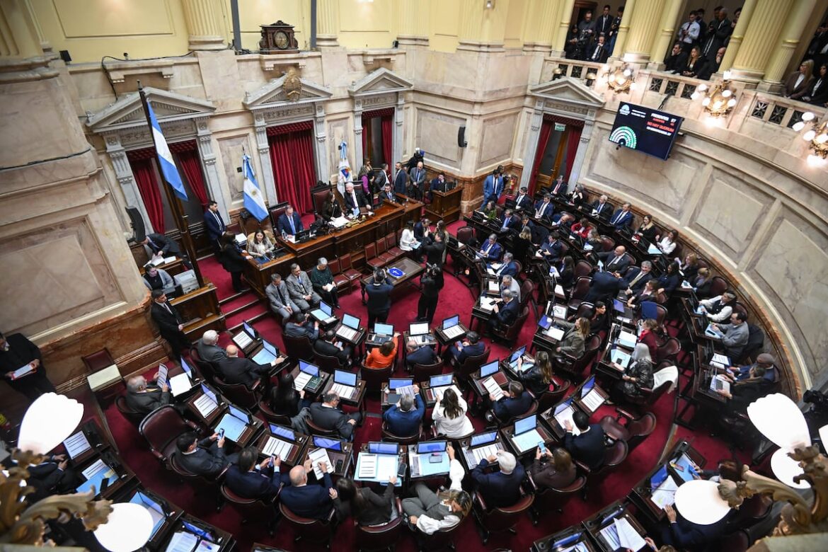 Senado argentino aprueba designación de jueza vetada por Milei