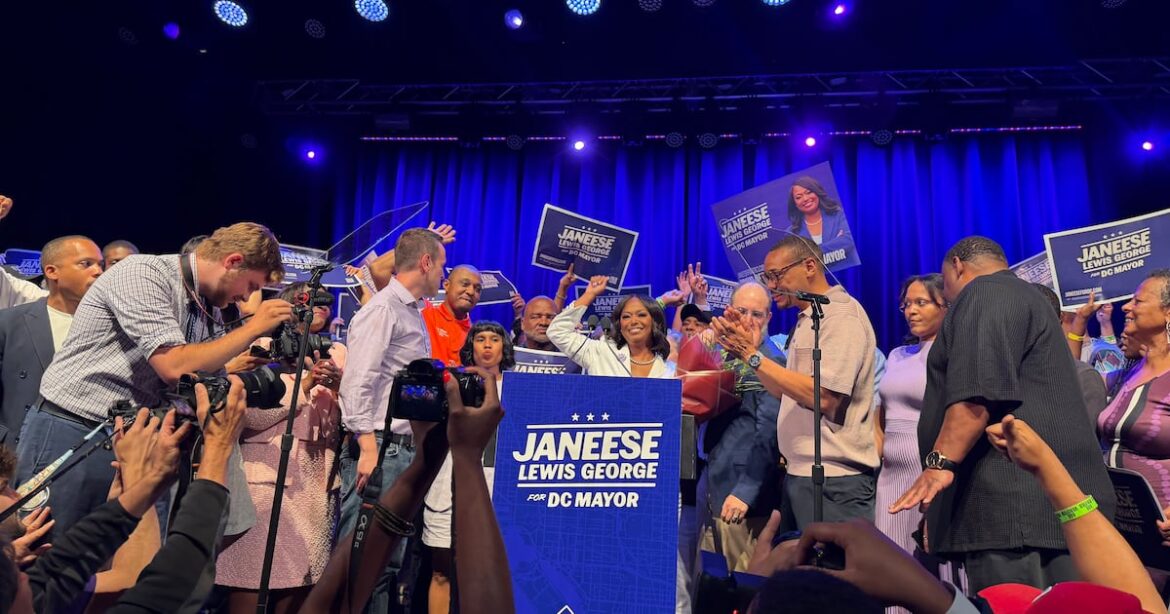 Janeese Lewis George lidera primarias demócratas para alcaldía de Washington D.C.