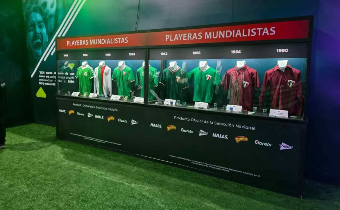Inauguran exposición ‘Pasión y Gloria por el Futbol’ en estación Buenavista