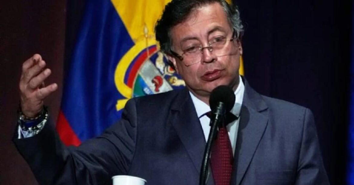 De la Espriella y Cepeda irán a segunda vuelta en Colombia mientras Petro desconoce el preconteo