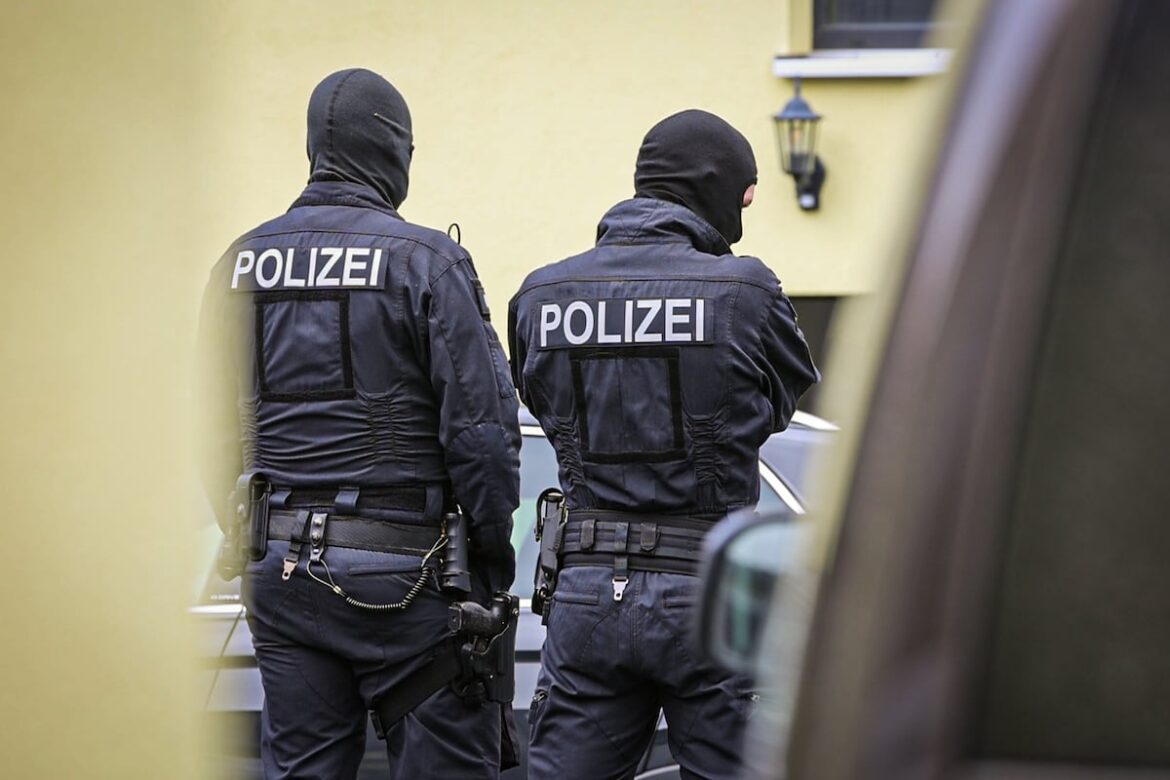Acusan en Berlín a hombre de 68 años de drogar y violar a al menos 14 mujeres