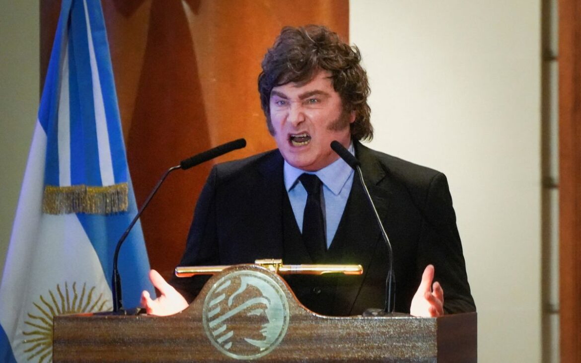 Sheinbaum niega campaña antiargentina y rechaza acusaciones de Milei