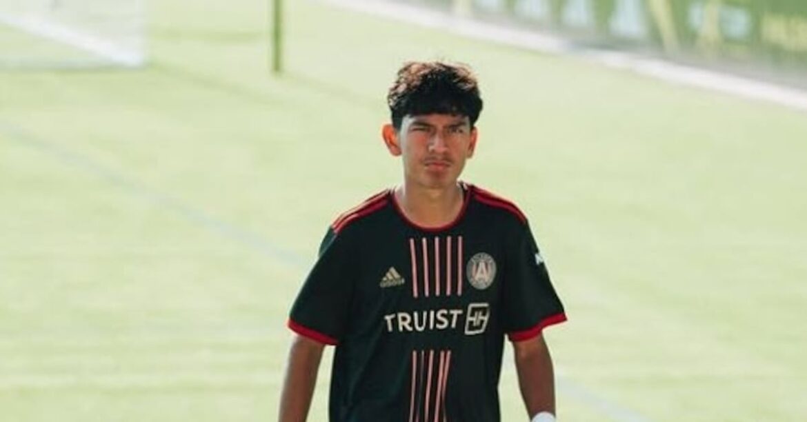 Landon Zúñiga anuncia su fichaje por Chivas para el Apertura 2026