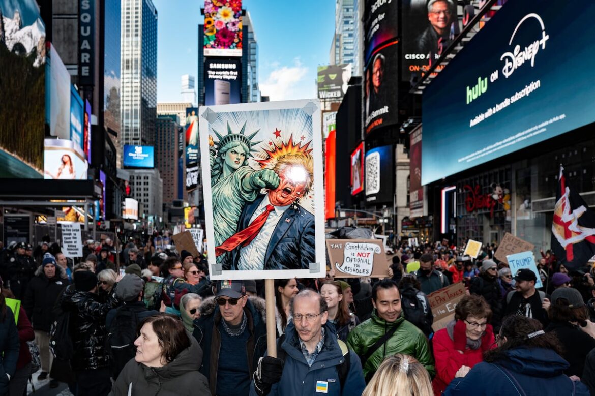 Estados Unidos conmemora 250 años de su Independencia en un clima de polarización y protestas