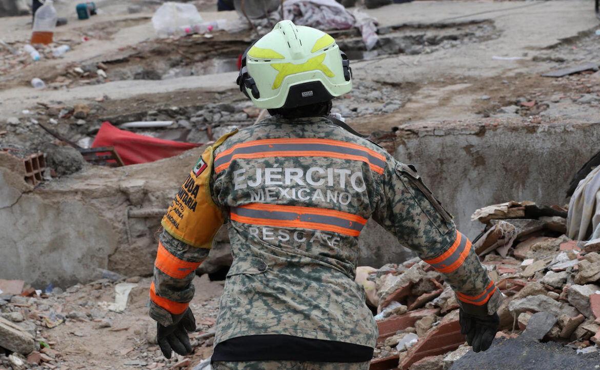 Aumentan a 4,333 los fallecidos por terremotos en Venezuela; México cierra misión humanitaria