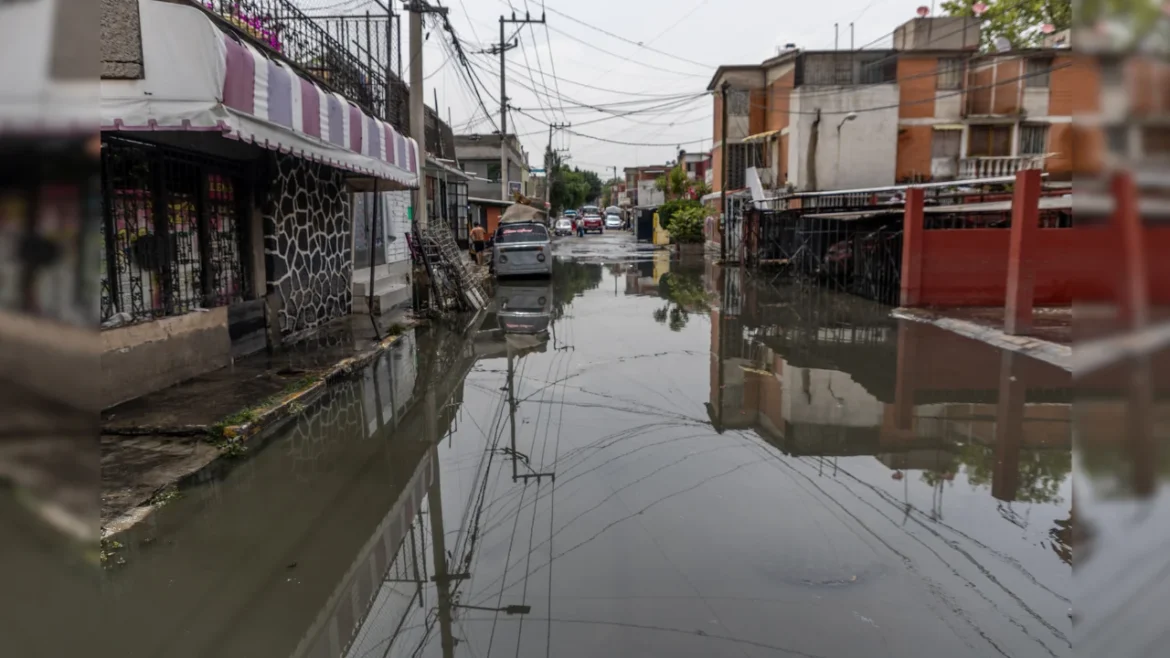 Alertan por lluvias intensas y riesgo de deslizamientos en múltiples regiones de México