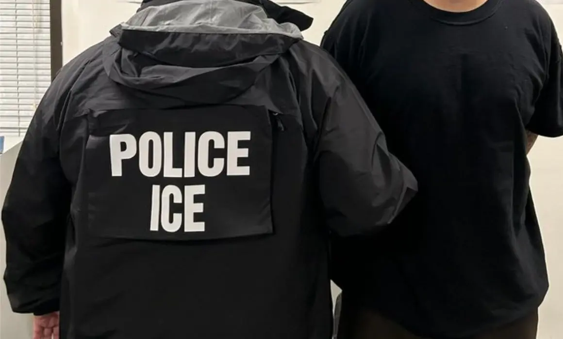 ICE arresta a pareja de pastores mexicanos en McAllen con tres hijos ciudadanos estadounidenses