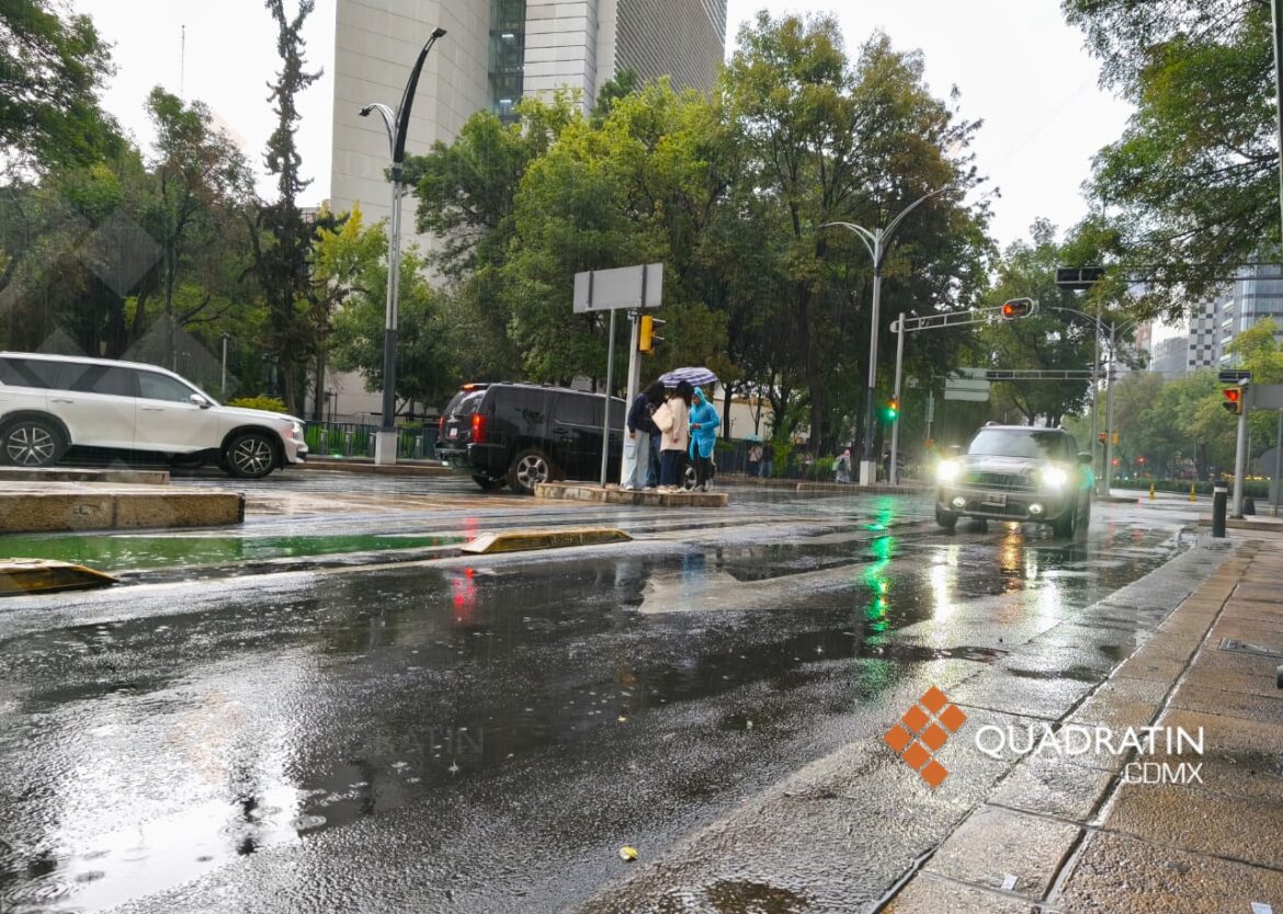 Actualizan Alerta Amarilla por lluvias y vientos fuertes en 13 alcaldías de la CDMX