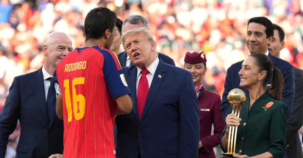 Sheinbaum viaja en avión militar a Nueva York tras cancelación de vuelo comercial y asiste a la final del Mundial 2026