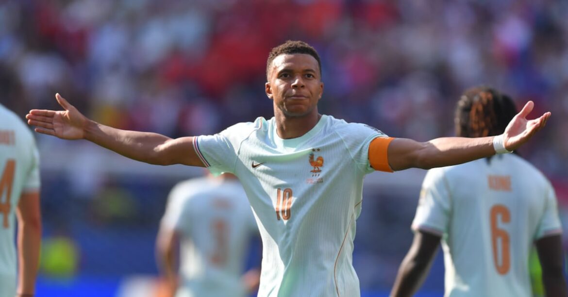 Francia vence 2-0 a Marruecos y Mbappé alcanza los 20 goles mundialistas