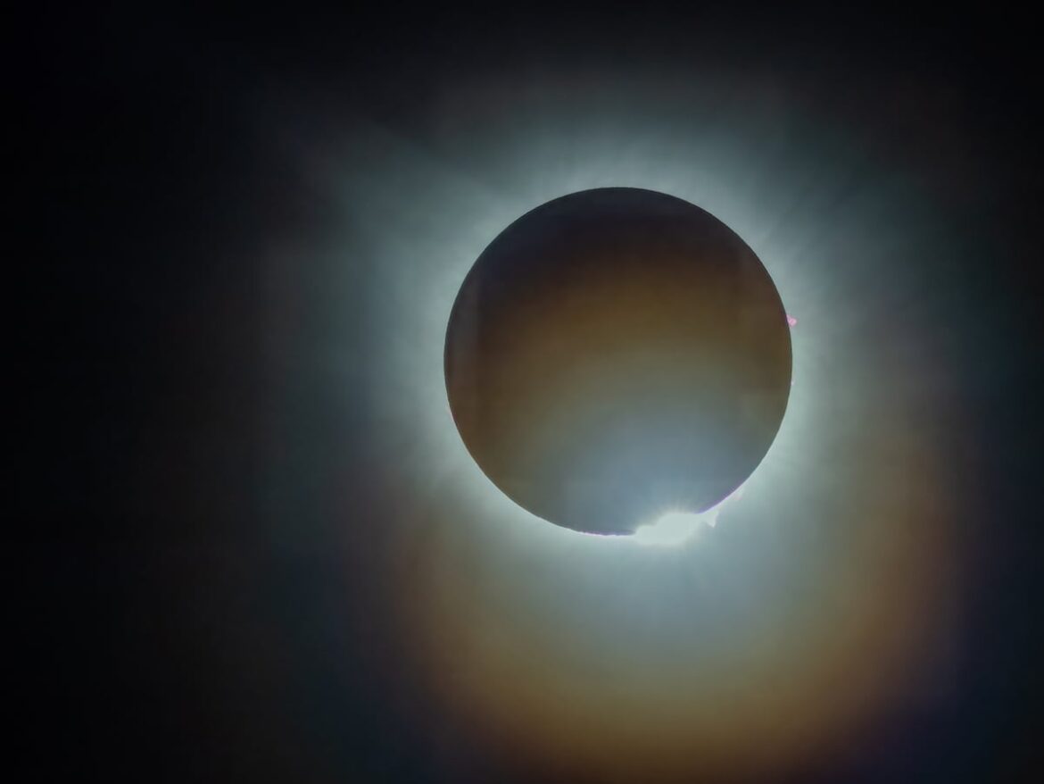 Aemet advierte que es imposible predecir el cielo para el eclipse del 12 de agosto hasta cinco días antes
