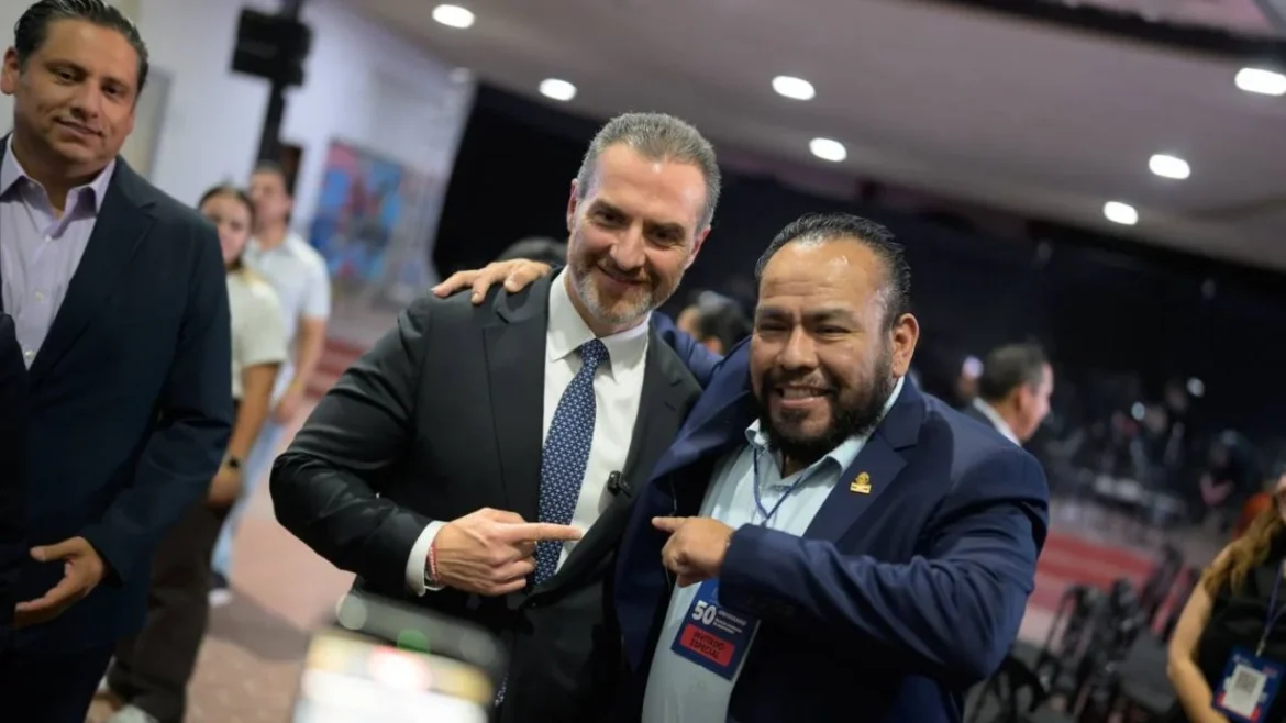 Figuras del PAN refuerzan respaldo a Adrián de la Garza para la gubernatura de Nuevo León