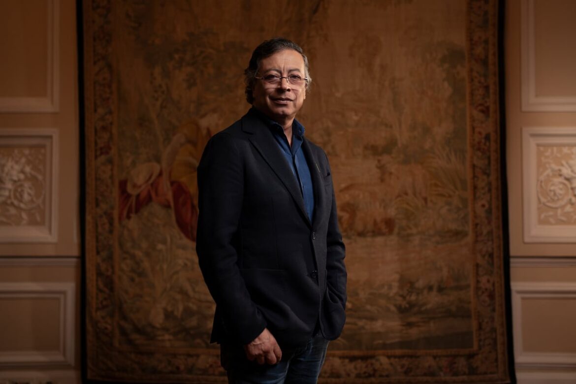 Colombia despide al gobierno de Gustavo Petro, que prometió cuatro años de cambio de izquierda