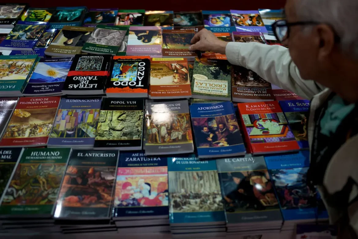 Editores y libreros argentinos rechazan proyecto de desregulación del Gobierno de Milei