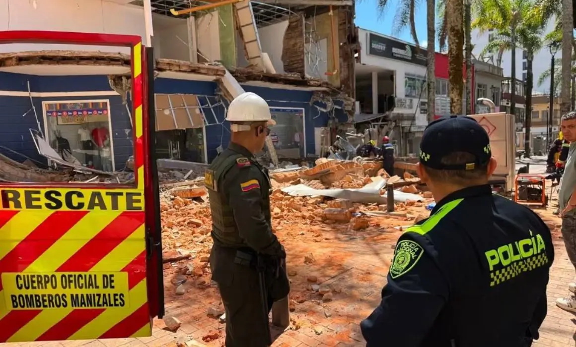 Gobierno de Colombia eleva a 321 el número de fallecidos por terremoto