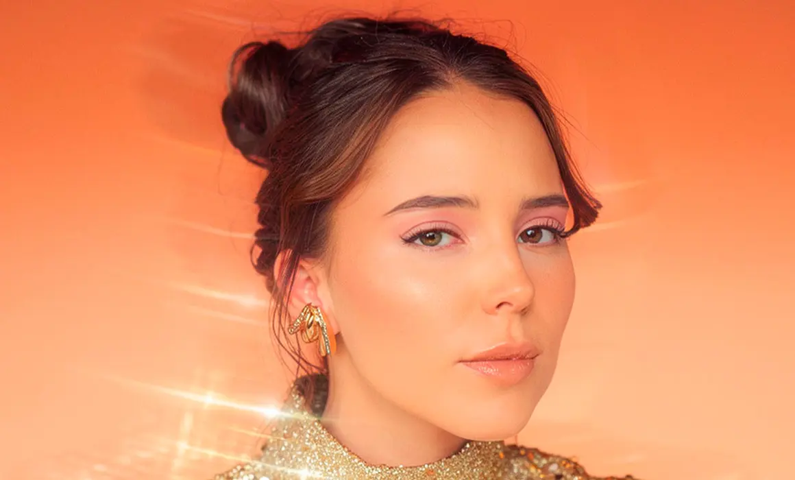 Majo Aguilar reversiona ‘Se me olvidó otra vez’ de Juan Gabriel con mariachi contemporáneo
